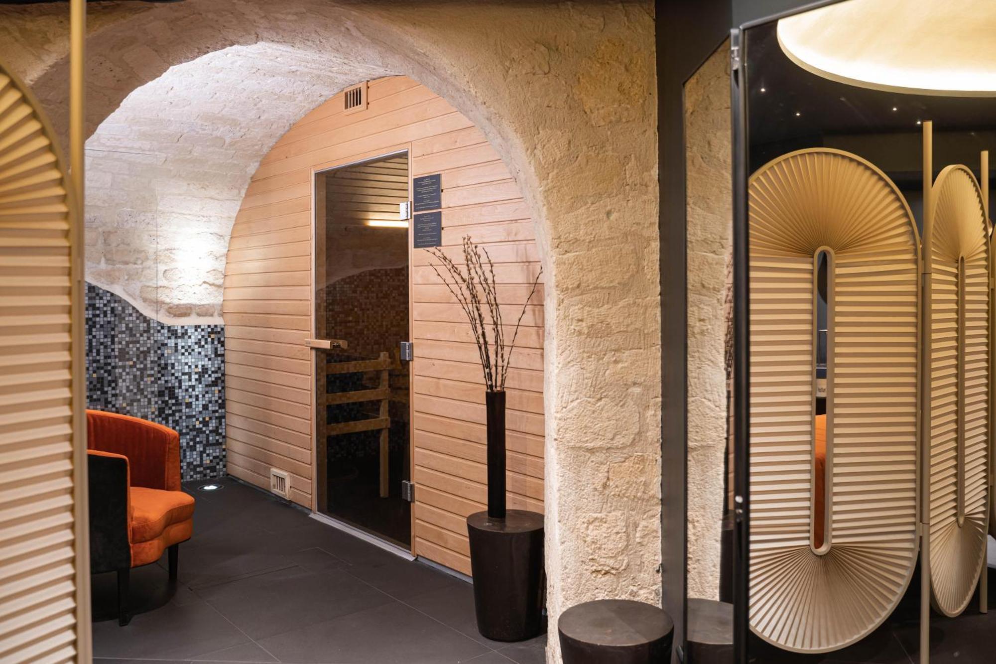 Hotel Bourgogne & Montana Paris Bagian luar foto